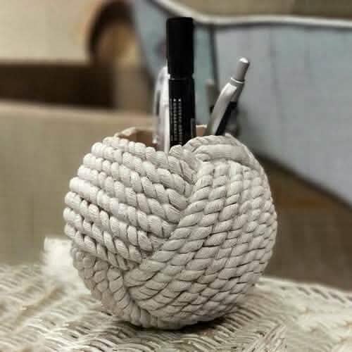 Sunbelt Gifts Rope Knot Pen Holder