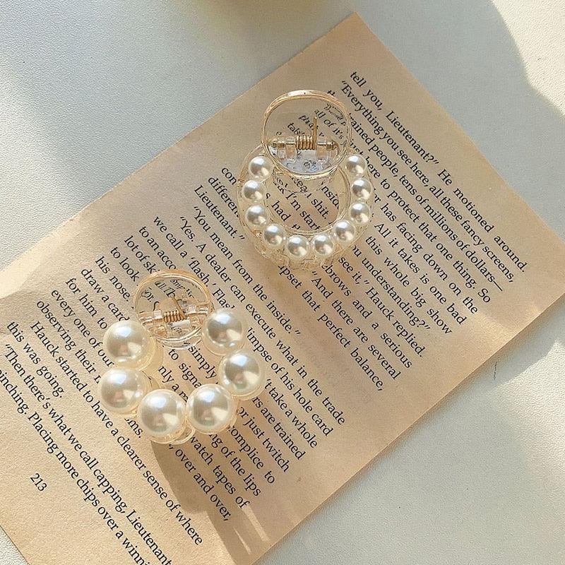 Sweet Mini Round Pearl Hair Clips for Women Girls Hair Claw Chic Barrettes Claw Crab Hairpins Styling Gorgeous Fashion Hair Accessories For Women