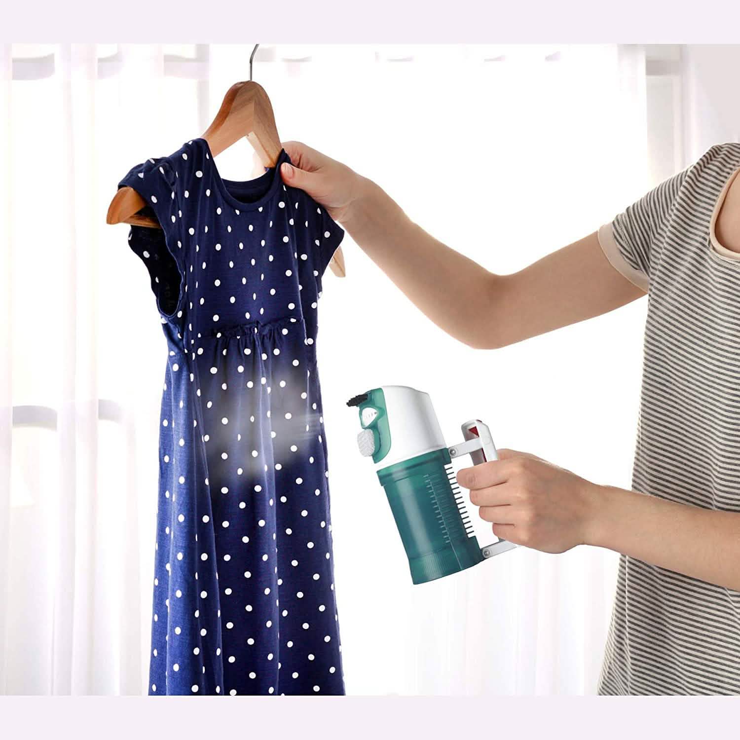 TRAVEL SMART Conair 450 Watt Dual Voltage Garment Steamer
