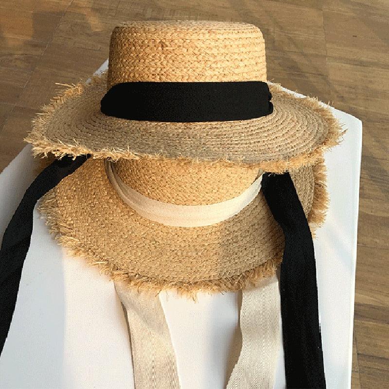 Vintage Straw Hat Women Wide Sun Protection Beach Hat Black And White Ribbon Bowknot Cute Design Straw Cap Women Elegant Summer Hat Beach Fedoras Casual Ladies Flat Top Hat