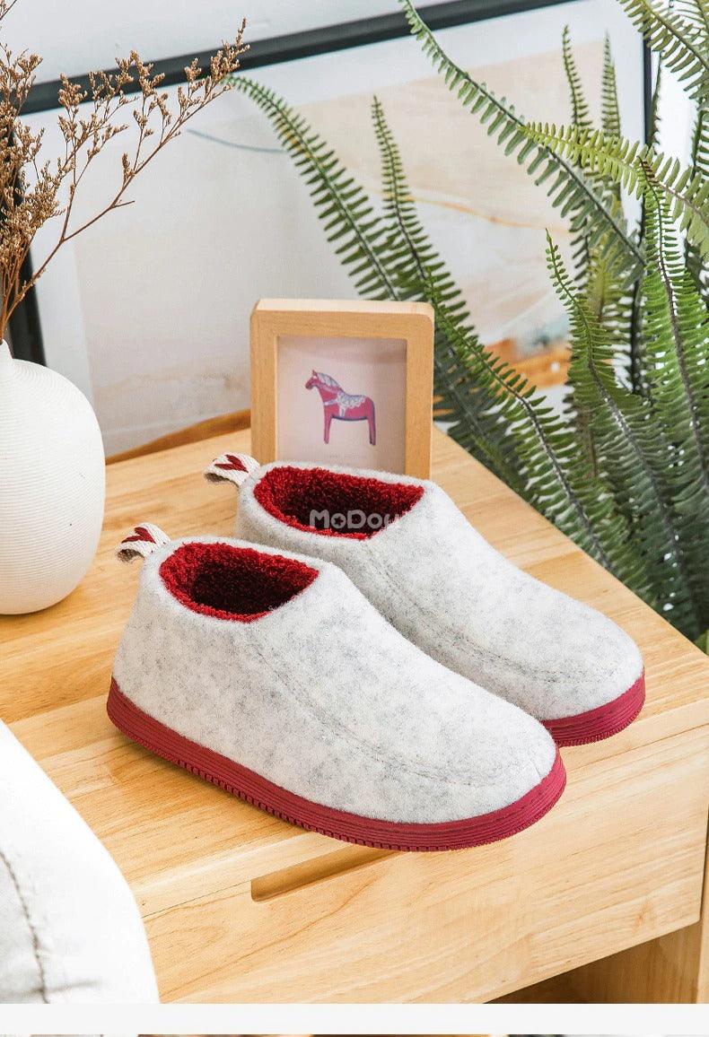 Winter Autumn New Stylish Home Mens Warm Shoes Thick Sole Bedroom Non Slip Wrapped Heel Slippers Women Felt Shoes Slip-On Knit Slippers Memory Foam Slippers