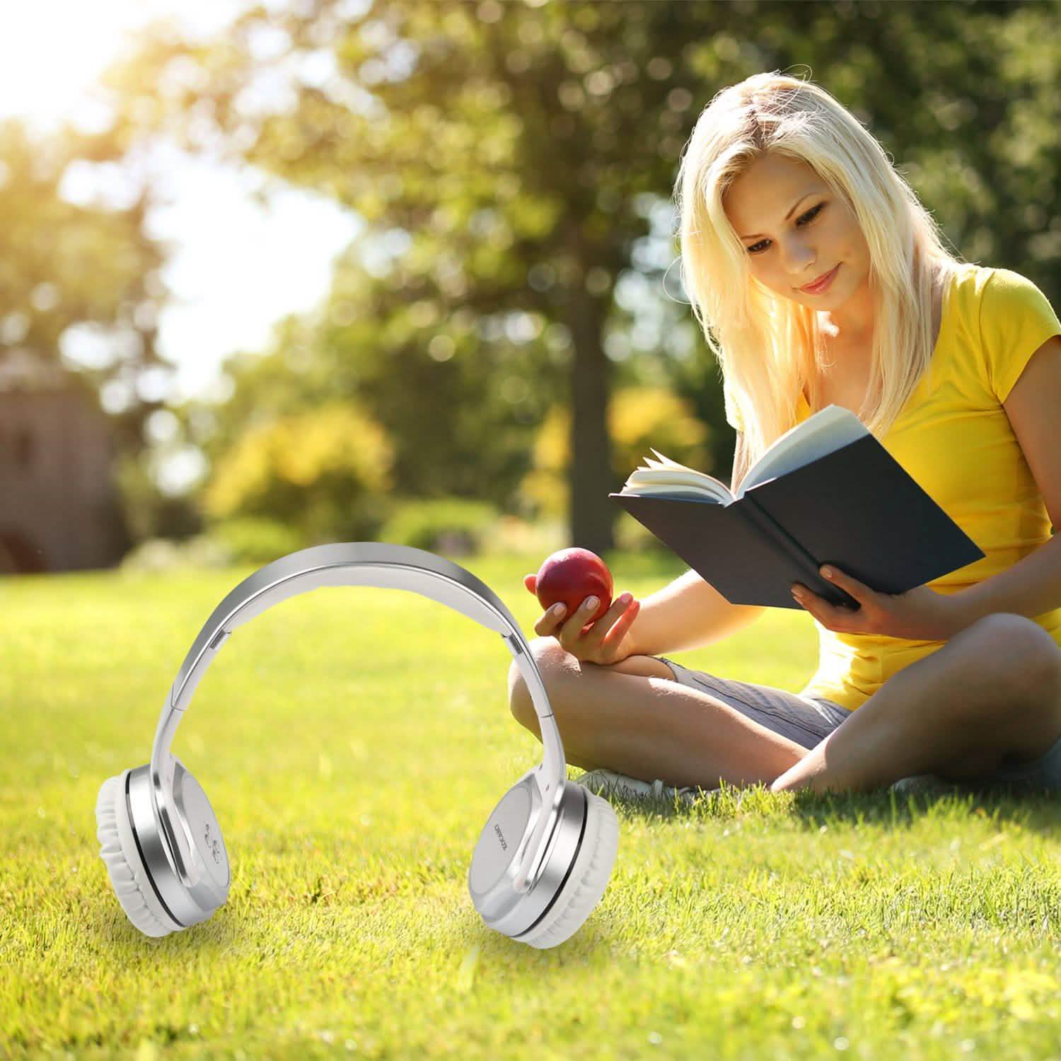 Wireless Foldable Headphones with Built-in Speaker