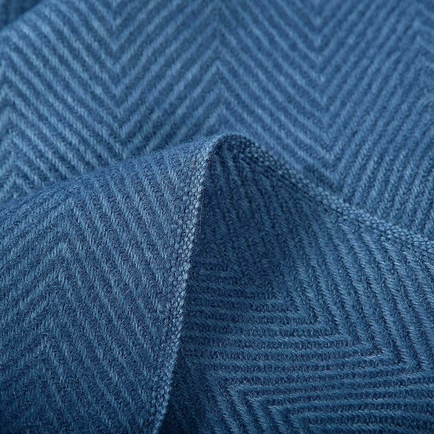 Wisley Home 100% Acrylic Chevron Pattern Throw