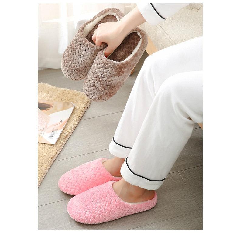 Women Indoor Slippers Warm Plush Home Slipper Autumn Winter Woman House Flat Floor Soft Slipper Silent Slides Plush Fleece Insole Fluffy Slippers For Indoor Home Bedroom