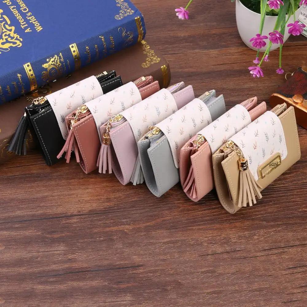 Women Pink PU Leather Short Wallet Trendy New Fashion  Vintage Mini Purses Cute Feather Design Wallets