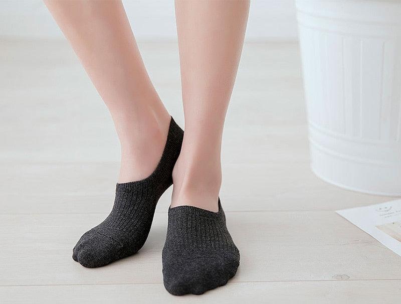 Women's Cute Cotton Invisible No Show Non-Slip Summer Candy Solid Color Silicone Short Socks Fashion Thin Ankle Boat Socks